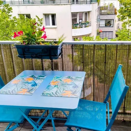 Апартаменты Cozy Bastille With Balcony *